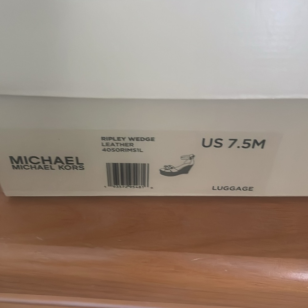 New Condition in box -Michael Kors Brown and Gold Wedge Sandals with Bow Detail - Picture 6 of 7